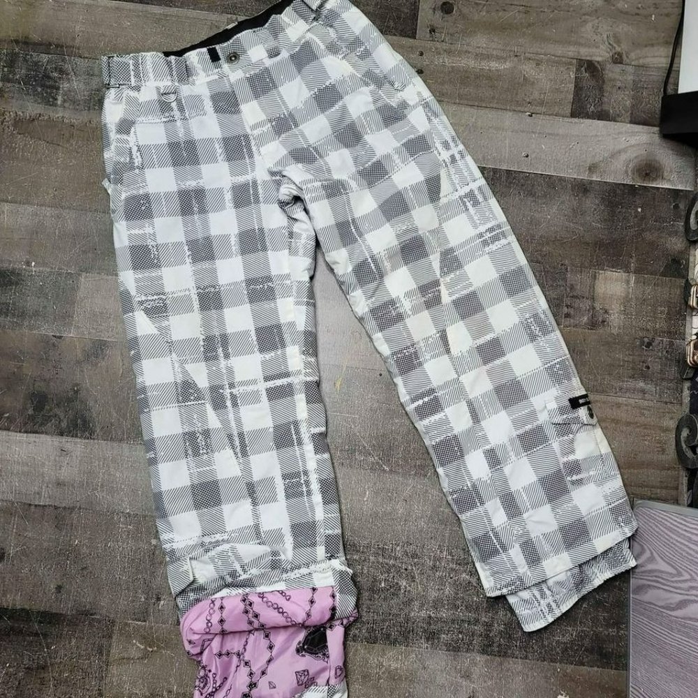 Body Glove white and purple snowboard pants youth size 14